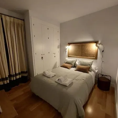 Luxury Center Apartment *